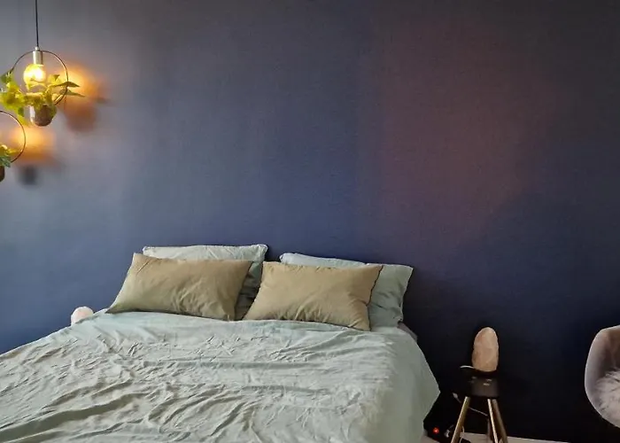 Modern, Fully Equipped Flat
